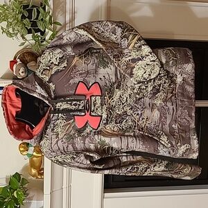 UNDER ARMOUR COLD WEATHER WOMENS SIZE MEDIUM HOODIE CAMOUFLAGE WITH HOT …